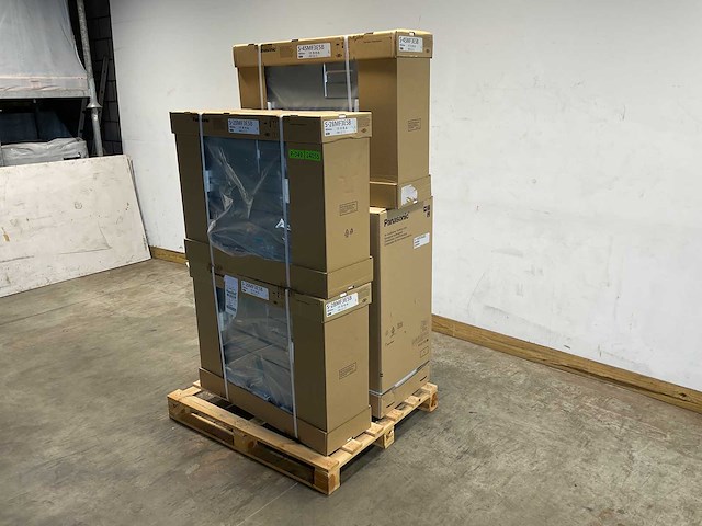 Pallet panasonic airco mix – binnen- en buitenunits 2,8-10kw - afbeelding 1 van  12