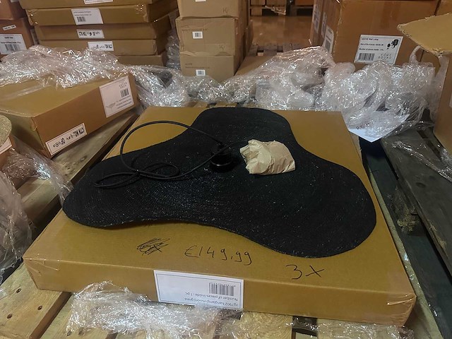 Pallet partij woondecoratie – mix van lampen, vazens & decoratie (partijhandel) - afbeelding 2 van  2