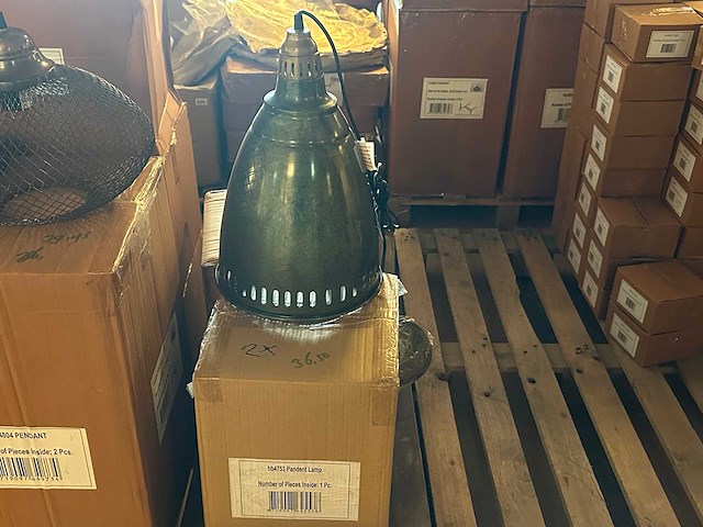 Pallet partij woondecoratie – mix van lampen, vazens & decoratie (partijhandel) - afbeelding 2 van  4