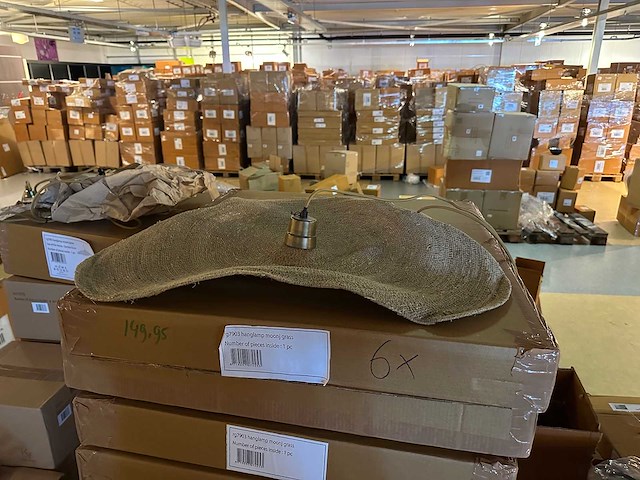 Pallet partij woondecoratie – mix van lampen, vazens & decoratie (partijhandel) - afbeelding 3 van  4