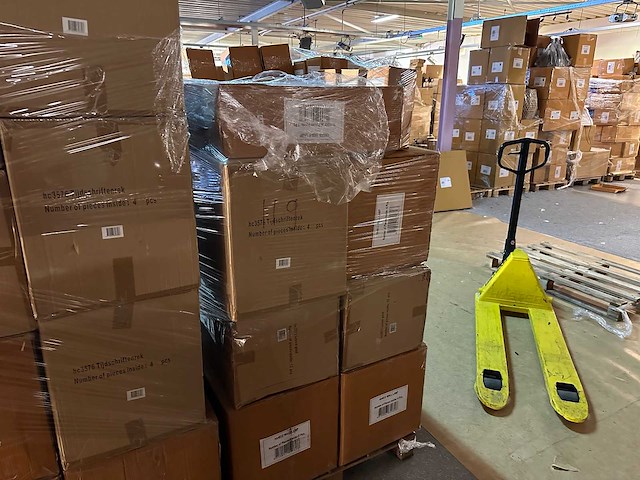 Pallet partij woondecoratie – mix van lampen, vazens & decoratie (partijhandel) - afbeelding 1 van  5