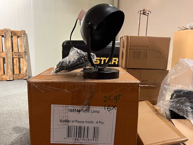 Pallet partij woondecoratie – mix van lampen, vazens & decoratie (partijhandel) - afbeelding 1 van  4