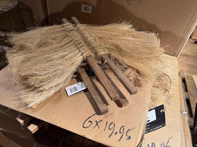 Pallet partij woondecoratie – mix van lampen, vazens & decoratie (partijhandel) - afbeelding 7 van  8