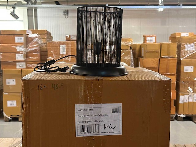 Pallet partij woondecoratie – mix van lampen, vazens & decoratie (partijhandel) - afbeelding 3 van  5