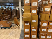 Pallet partij woondecoratie – mix van lampen, vazens & decoratie (partijhandel) - afbeelding 1 van  3