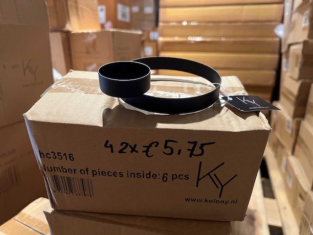 Pallet partij woondecoratie – mix van lampen, vazens & decoratie (partijhandel) - afbeelding 5 van  5