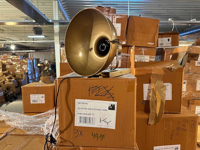 Pallet partij woondecoratie – mix van lampen, vazens & decoratie (partijhandel) - afbeelding 2 van  3