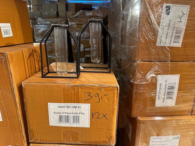 Pallet partij woondecoratie – mix van lampen, vazens & decoratie (partijhandel) - afbeelding 2 van  2