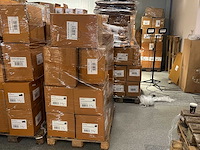 Pallet partij woondecoratie – mix van lampen, vazens & decoratie (partijhandel) - afbeelding 1 van  5