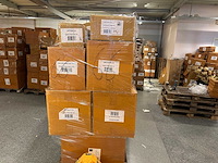 Pallet partij woondecoratie – mix van lampen, vazens & decoratie (partijhandel) - afbeelding 1 van  4