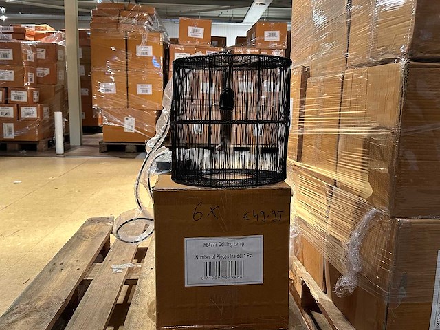 Pallet partij woondecoratie – mix van lampen, vazens & decoratie (partijhandel) - afbeelding 2 van  2