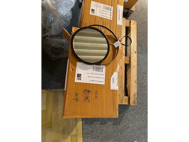 Pallet partij woondecoratie – mix van lampen, vazens & decoratie (partijhandel) - afbeelding 2 van  3