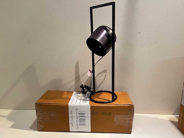 Pallet partij woondecoratie – mix van lampen, vazens & decoratie (partijhandel) - afbeelding 3 van  5