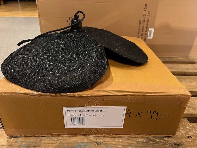 Pallet partij woondecoratie – mix van lampen, vazens & decoratie (partijhandel) - afbeelding 5 van  5