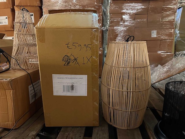 Pallet partij woondecoratie – mix van lampen, vazens & decoratie (partijhandel) - afbeelding 2 van  6