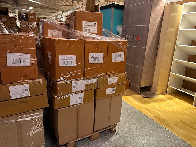 Pallet partij woondecoratie – mix van lampen, vazens & decoratie (partijhandel) - afbeelding 1 van  2