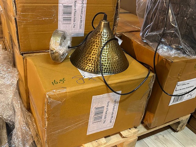 Pallet partij woondecoratie – mix van lampen, vazens & decoratie (partijhandel) - afbeelding 2 van  5