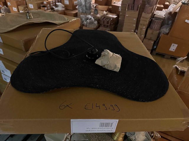 Pallet partij woondecoratie – mix van lampen, vazens & decoratie (partijhandel) - afbeelding 2 van  4