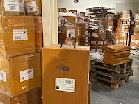 Pallet partij woondecoratie – mix van lampen, vazens & decoratie (partijhandel) - afbeelding 1 van  5