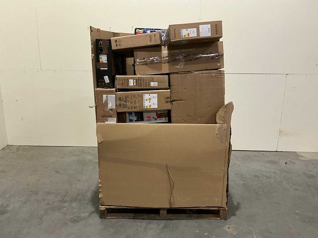Pallet pc schermen / monitors retourgoederen - 17 items - afbeelding 2 van  8