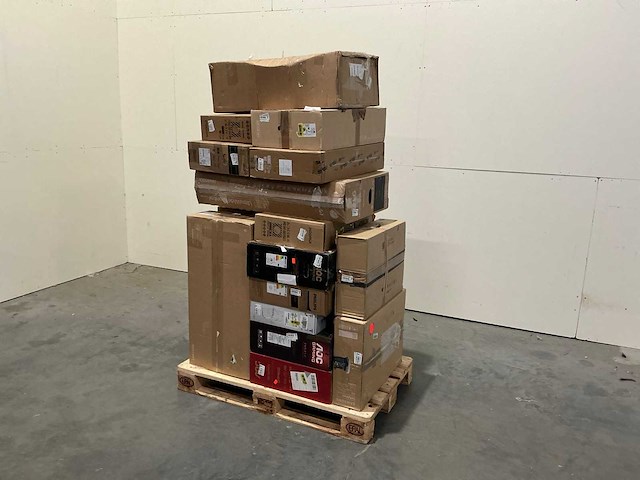 Pallet pc schermen / monitors retourgoederen - 18 items - afbeelding 1 van  9