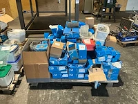 Pallet pontmeyer dakbevestigingsmaterialen - afbeelding 2 van  9