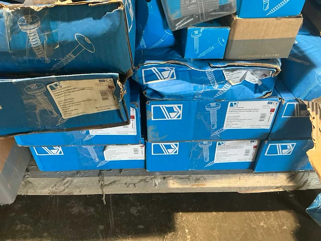 Pallet pontmeyer dakbevestigingsmaterialen - afbeelding 9 van  9