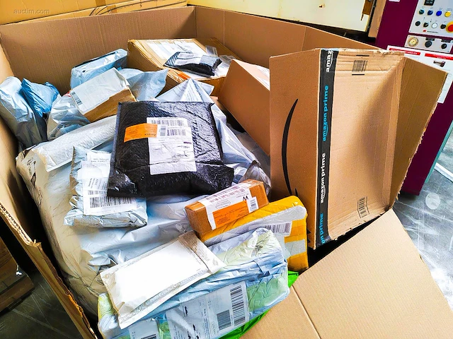 Pallet postpakketten 128 kg - afbeelding 6 van  12