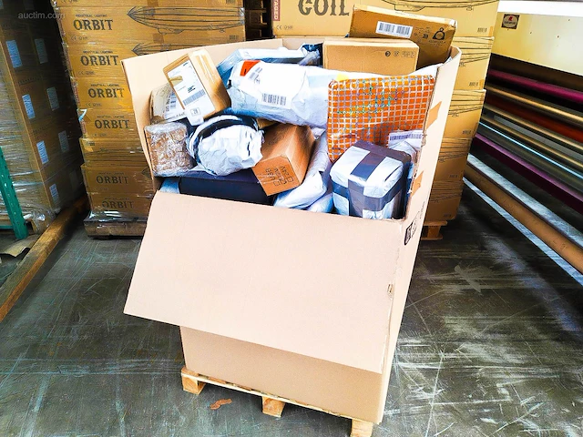 Pallet postpakketten 133 kg - afbeelding 1 van  13
