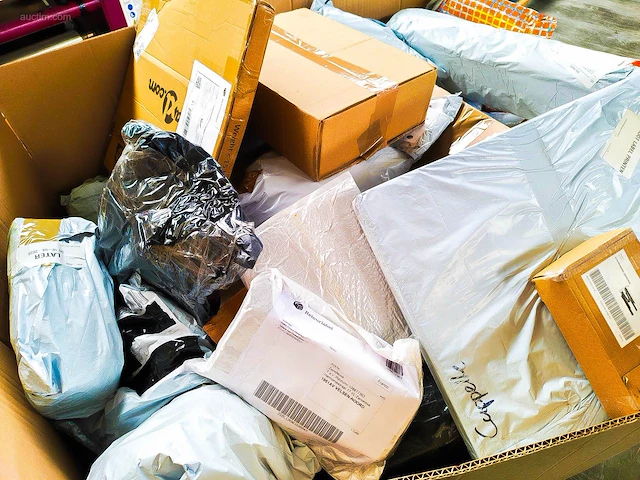 Pallet postpakketten 133 kg - afbeelding 10 van  13