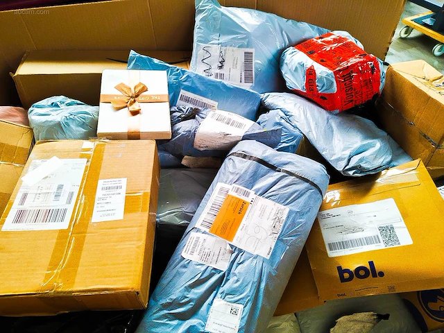Pallet postpakketten 135 kg - afbeelding 9 van  13
