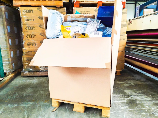 Pallet postpakketten 140 kg - afbeelding 3 van  11