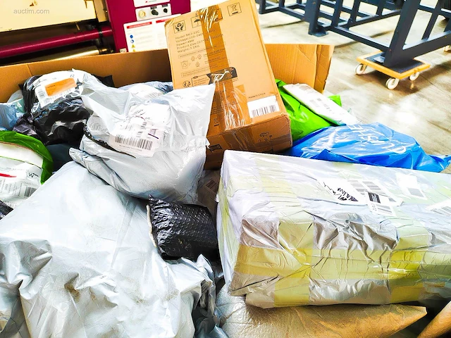 Pallet postpakketten 143 kg - afbeelding 11 van  12