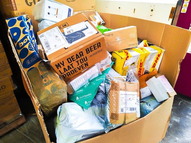 Pallet postpakketten 152 kg - afbeelding 5 van  11