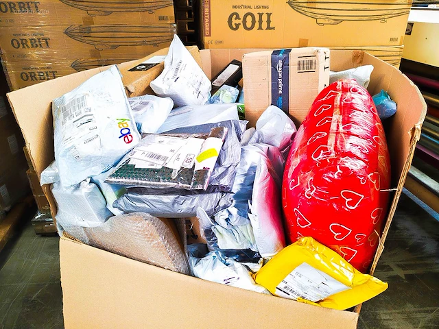 Pallet postpakketten 158 kg - afbeelding 8 van  15