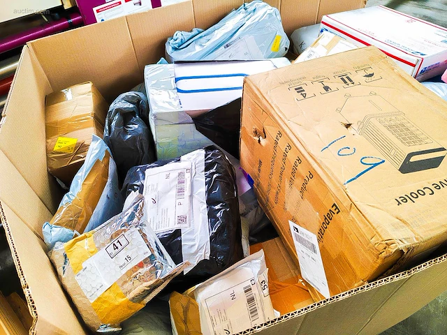 Pallet postpakketten 160 kg - afbeelding 2 van  13