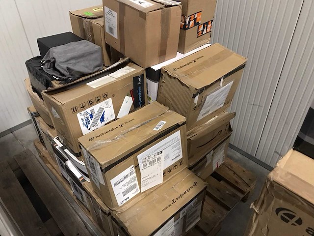 Pallet retour speakersets - afbeelding 1 van  4