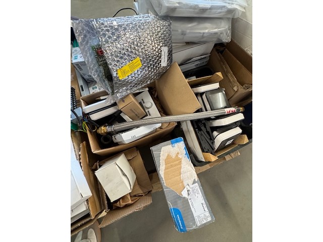 Pallet retouren, vaillant en itho daalderop - afbeelding 4 van  12