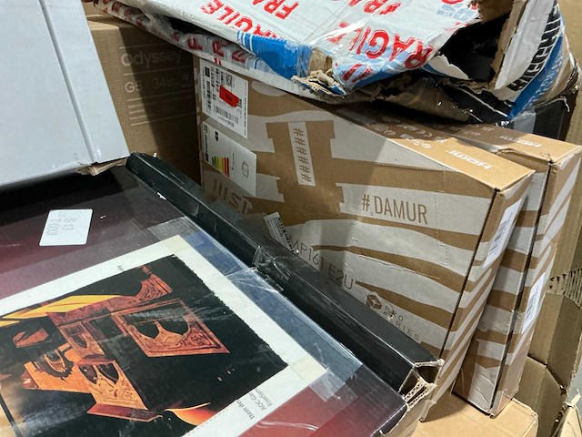 Pallet retourgoederen - pc / monitoren - 17 artikelen - afbeelding 6 van  9