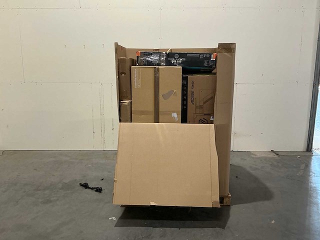 Pallet retourgoederen - pc / monitoren - 18 artikelen - afbeelding 1 van  1