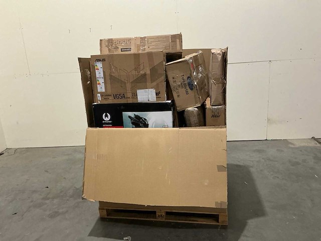 Pallet retourgoederen - pc / monitoren - 18 artikelen - afbeelding 1 van  8