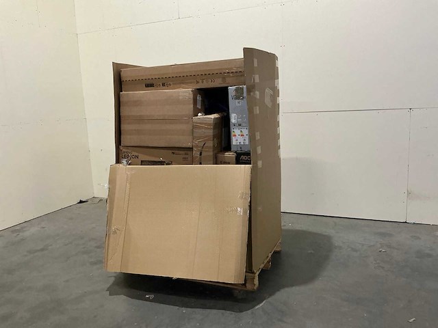 Pallet retourgoederen - pc / monitoren - 22 items - afbeelding 1 van  6