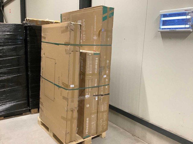 Pallet retourgoederen - televisies (5x) - afbeelding 2 van  8