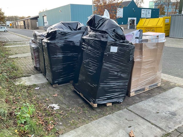 Pallet retourgoederen (7x) - afbeelding 32 van  36