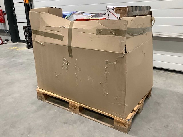 Pallet retourgoederen - afbeelding 7 van  9