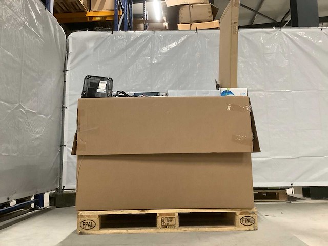 Pallet retourgoederen - afbeelding 8 van  9