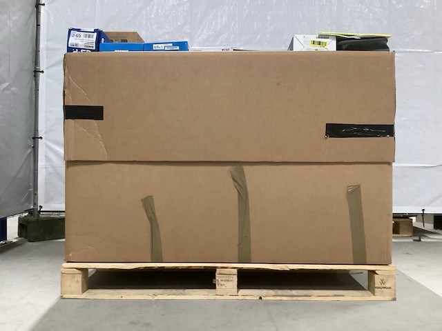 Pallet retourgoederen - afbeelding 8 van  9