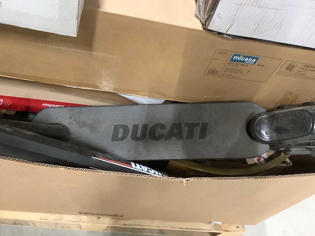 Pallet retourgoederen - afbeelding 8 van  9