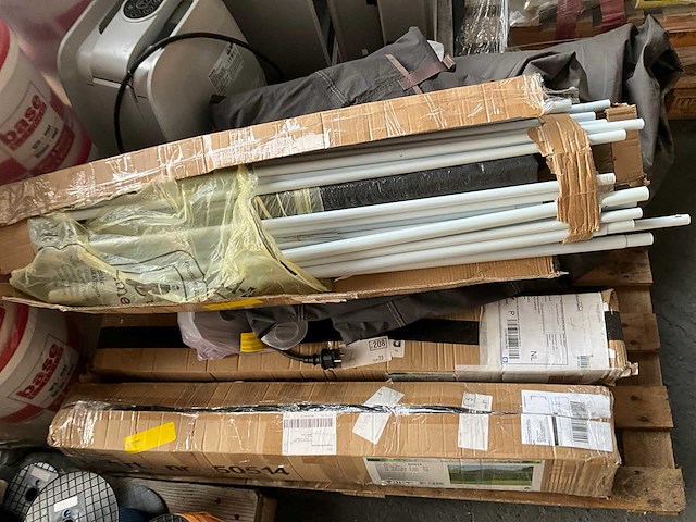 Pallet retourgoederen - afbeelding 2 van  8