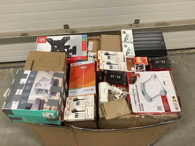 Pallet retourgoederen - afbeelding 1 van  7